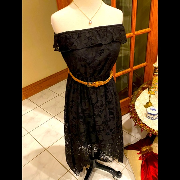 Beautiful high low strapless bare shoulders black lace dress with leather belt - Picture 1 of 9